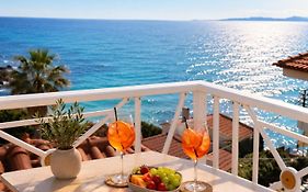 Brati II Beach Hotel